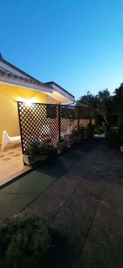 Artistika Golden Apartment Capitana Buitenkant foto