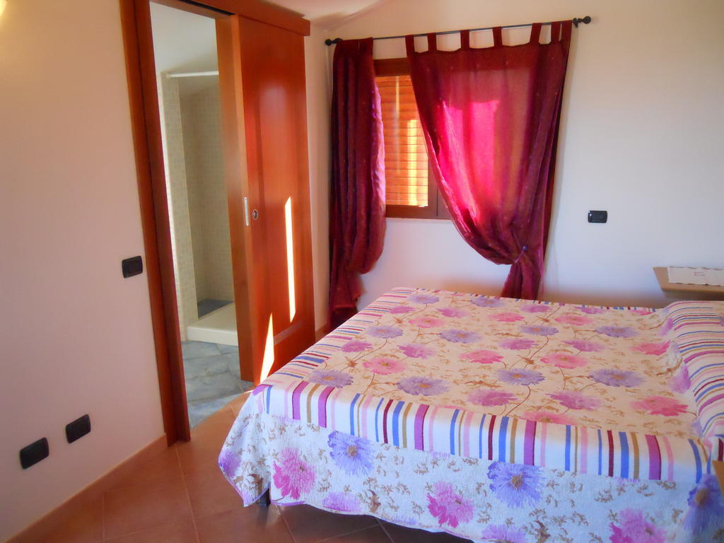 Artistika Golden Apartment Capitana Kamer foto